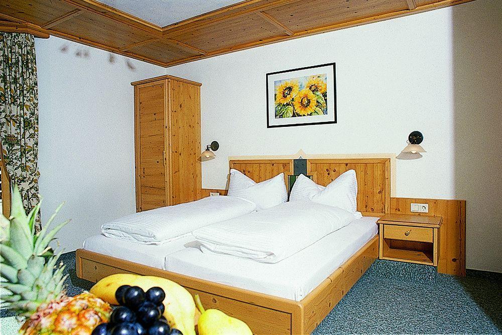 Fliana Arlberg Studios ซังคท์อันทอนอัมอาร์ลแบร์ก ภายนอก รูปภาพ