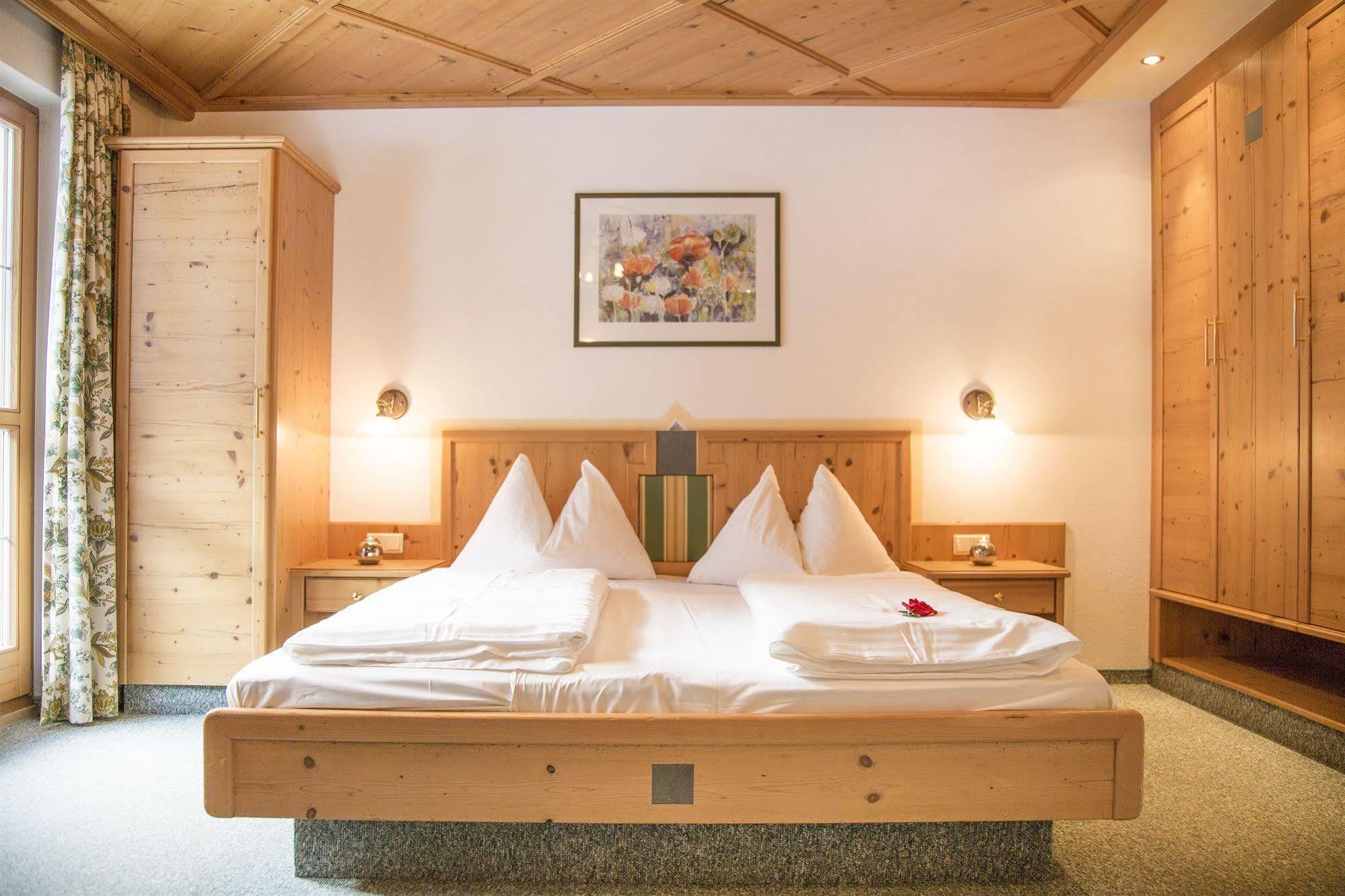 Fliana Arlberg Studios ซังคท์อันทอนอัมอาร์ลแบร์ก ภายนอก รูปภาพ