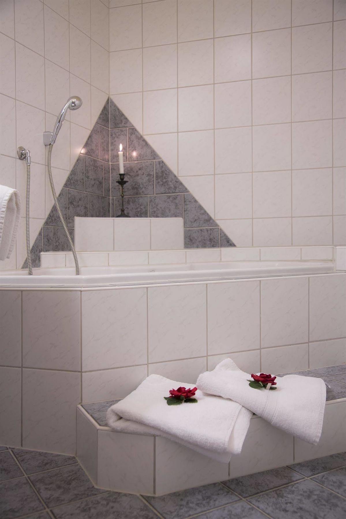 Fliana Arlberg Studios ซังคท์อันทอนอัมอาร์ลแบร์ก ภายนอก รูปภาพ